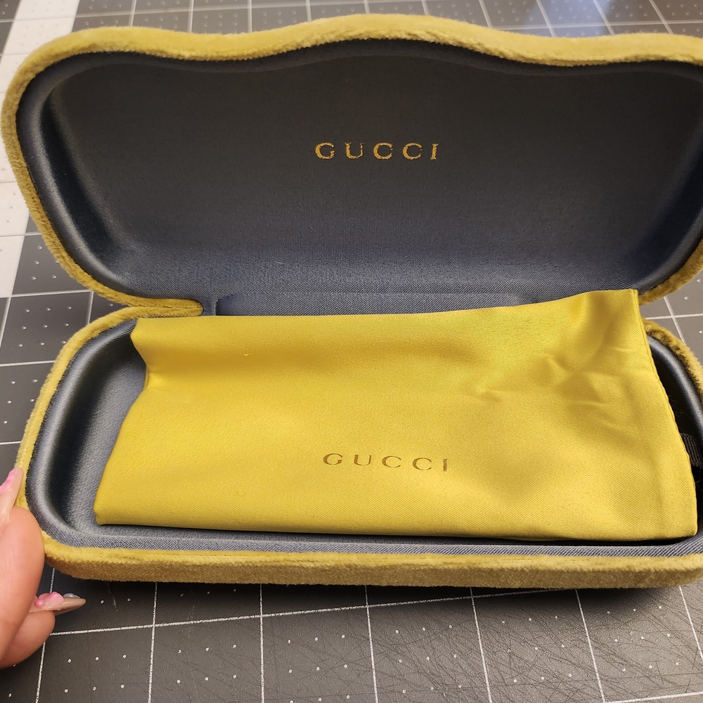 Gucci Sunglasses Case with Cloth